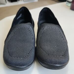 Skechers Navy Slip-On Sneakers